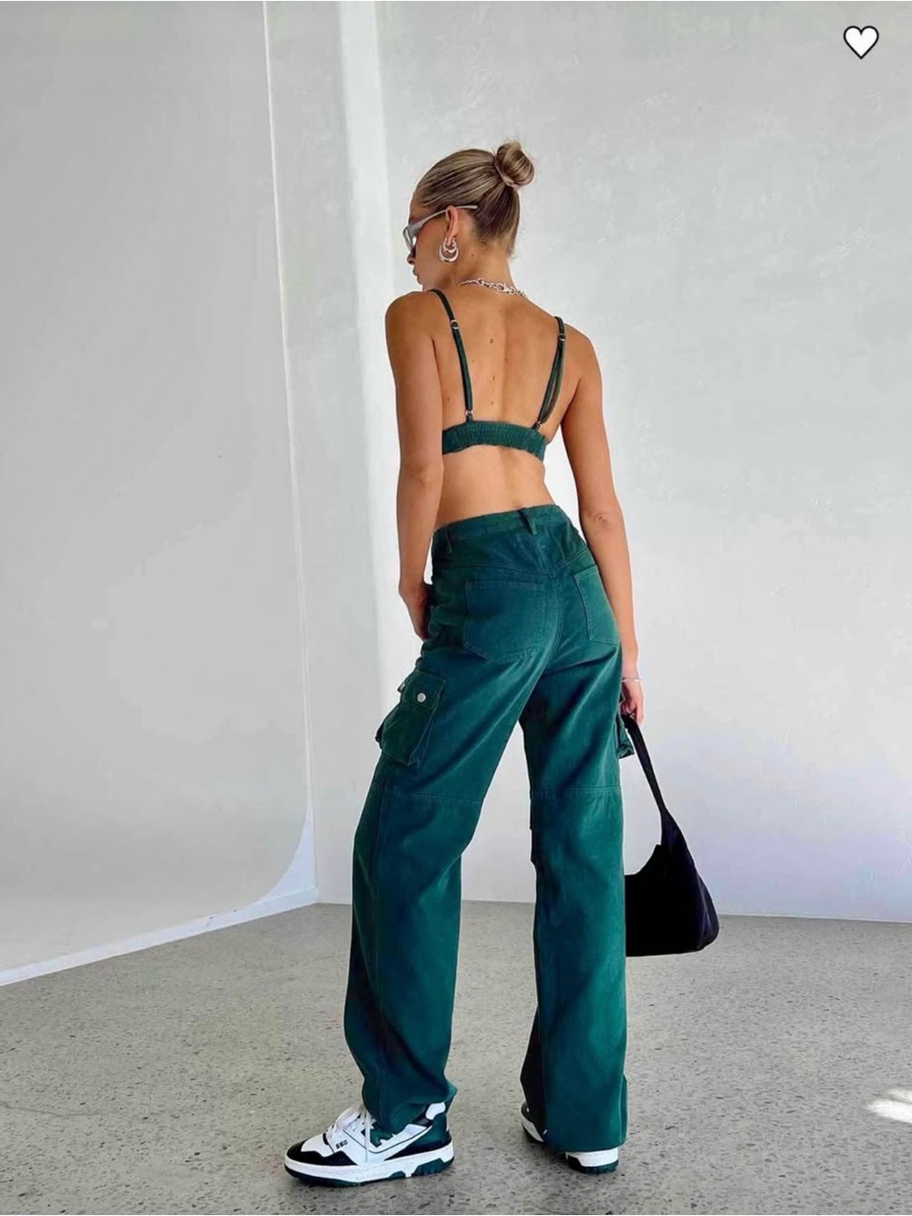 Princess Polly - Paige Mid Rise Cargo Jean Denim Green - size 4 (new with tags) - Picture 3 of 3